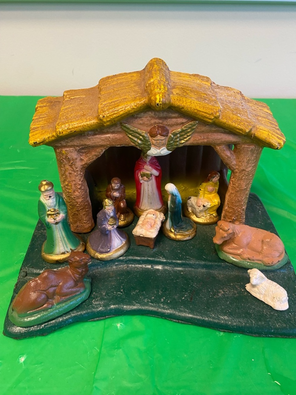 Classic Gold & Green Nativity Scene Set - Holiday Home Decor 10x6 most